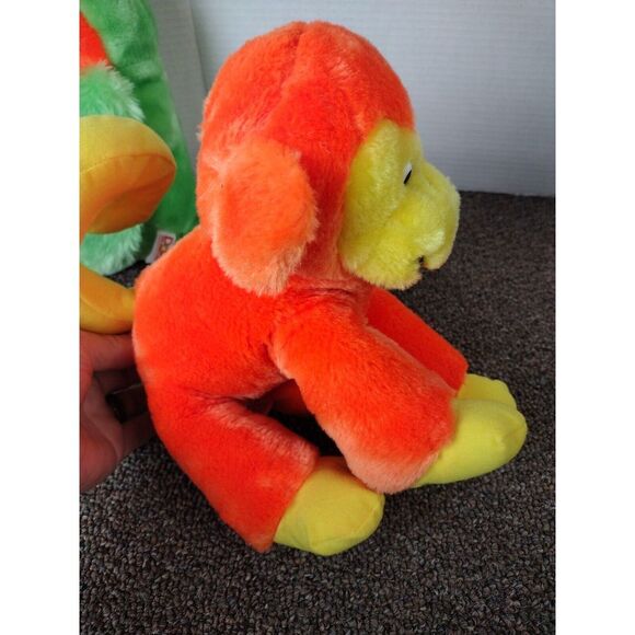 2- Dole Bananimals Orange Banachimp Plush & Green Tucan Vintage 80s Stuffed Toy - Picture 10 of 14